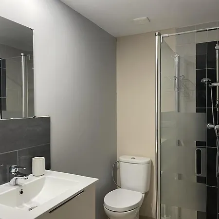 Convivial A Pour Sejours Familiaux Ou Entre Amis - Fr-1-489-601 * Chapeau